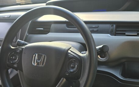 Honda Freed II, 2017 год, 1 360 000 рублей, 13 фотография