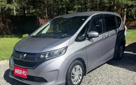 Honda Freed II, 2017 год, 1 360 000 рублей, 3 фотография