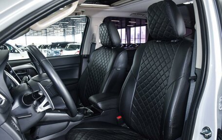 Mitsubishi Pajero Sport III рестайлинг, 2020 год, 4 499 000 рублей, 10 фотография