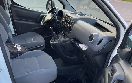 Peugeot Partner II рестайлинг 2, 2015 год, 750 000 рублей, 2 фотография