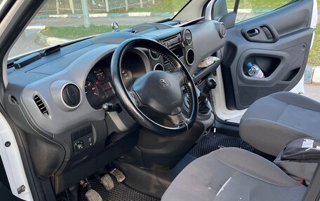Peugeot Partner II рестайлинг 2, 2015 год, 750 000 рублей, 3 фотография