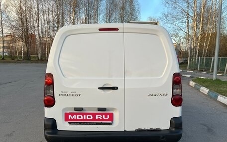 Peugeot Partner II рестайлинг 2, 2015 год, 750 000 рублей, 6 фотография