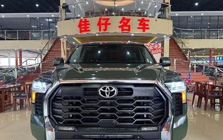 Toyota Tundra, 2023 год, 10 500 000 рублей, 2 фотография