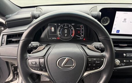 Lexus ES VII, 2024 год, 4 977 700 рублей, 10 фотография
