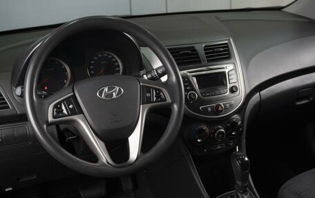 Hyundai Solaris II рестайлинг, 2015 год, 980 000 рублей, 7 фотография