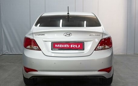 Hyundai Solaris II рестайлинг, 2015 год, 980 000 рублей, 4 фотография