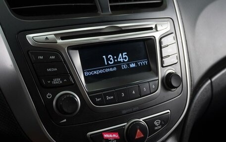 Hyundai Solaris II рестайлинг, 2015 год, 980 000 рублей, 19 фотография