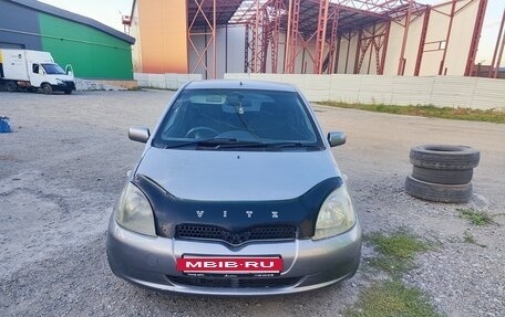 Toyota Vitz, 2001 год, 230 000 рублей, 4 фотография