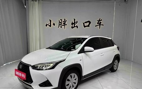 Toyota Yaris Cross, 2022 год, 1 299 000 рублей, 3 фотография