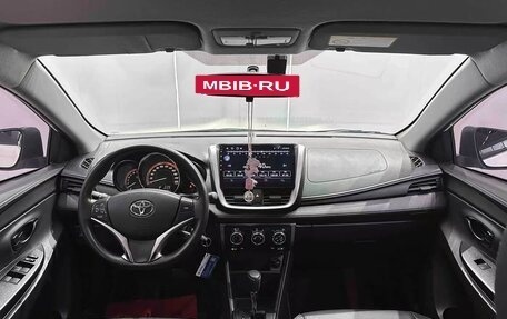 Toyota Yaris Cross, 2022 год, 1 299 000 рублей, 10 фотография