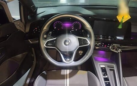 Volkswagen Golf VIII, 2023 год, 10 фотография