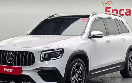 Mercedes-Benz GLB, 2023 год, 2 635 000 рублей, 2 фотография