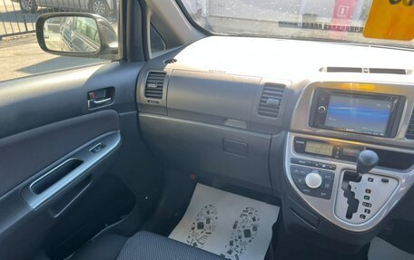 Toyota Wish II, 2007 год, 799 999 рублей, 17 фотография