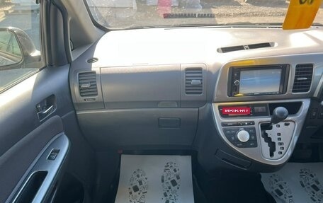 Toyota Wish II, 2007 год, 799 999 рублей, 19 фотография