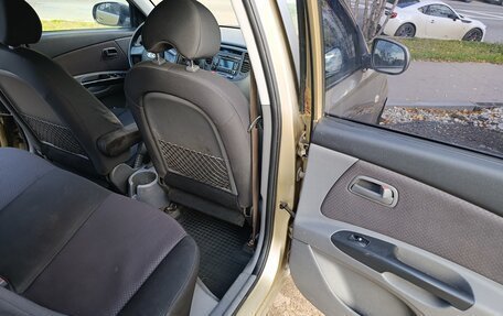 KIA Rio II, 2010 год, 500 000 рублей, 18 фотография