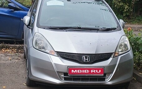 Honda Fit III, 2011 год, 900 000 рублей, 1 фотография