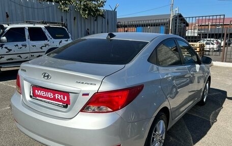 Hyundai Solaris II рестайлинг, 2015 год, 858 000 рублей, 2 фотография