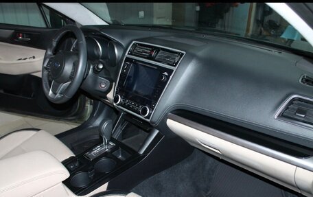 Subaru Outback IV рестайлинг, 2019 год, 3 850 000 рублей, 16 фотография
