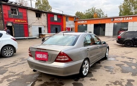 Mercedes-Benz C-Класс, 2005 год, 750 000 рублей, 4 фотография