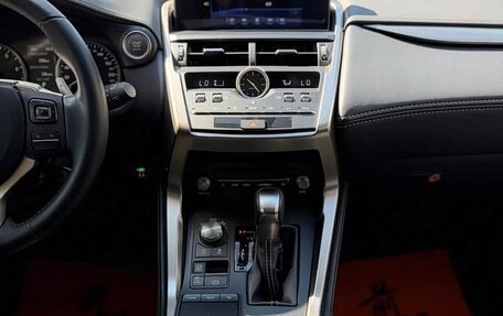 Lexus NX, 2022 год, 3 033 000 рублей, 14 фотография