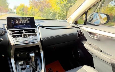 Lexus NX, 2022 год, 3 033 000 рублей, 15 фотография