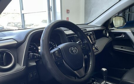Toyota RAV4, 2016 год, 2 770 000 рублей, 7 фотография