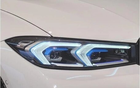 BMW 3 серия, 2024 год, 3 566 000 рублей, 10 фотография