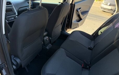 Volkswagen Polo VI (EU Market), 2015 год, 1 300 000 рублей, 10 фотография
