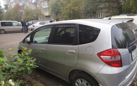 Honda Fit III, 2011 год, 900 000 рублей, 2 фотография