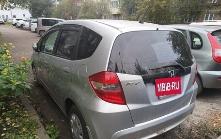Honda Fit III, 2011 год, 900 000 рублей, 3 фотография