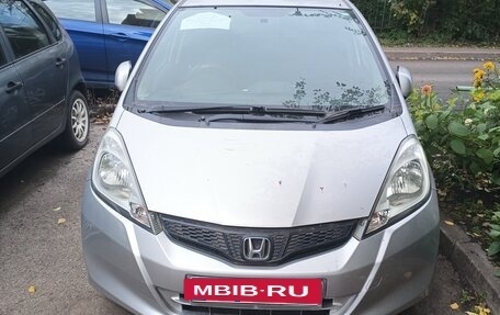 Honda Fit III, 2011 год, 900 000 рублей, 6 фотография