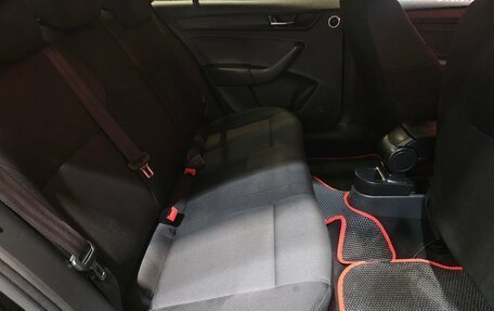 Skoda Rapid I, 2018 год, 995 000 рублей, 12 фотография