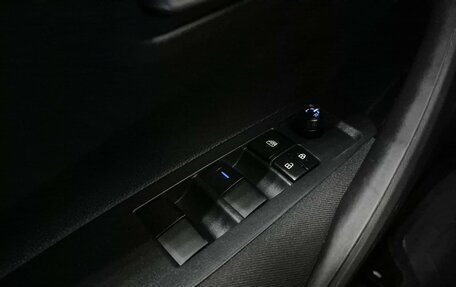 Toyota Corolla, 2019 год, 1 800 000 рублей, 11 фотография