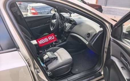 Chevrolet Cruze II, 2011 год, 550 000 рублей, 2 фотография