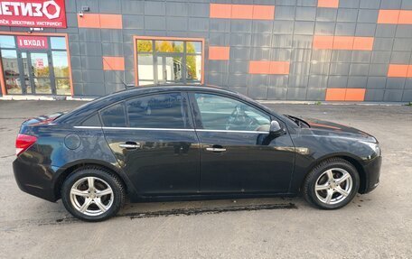 Chevrolet Cruze II, 2011 год, 600 000 рублей, 2 фотография
