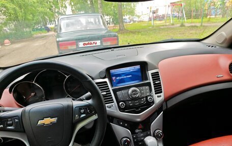 Chevrolet Cruze II, 2011 год, 600 000 рублей, 6 фотография