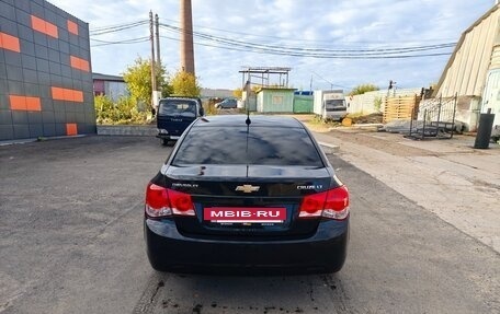 Chevrolet Cruze II, 2011 год, 600 000 рублей, 3 фотография