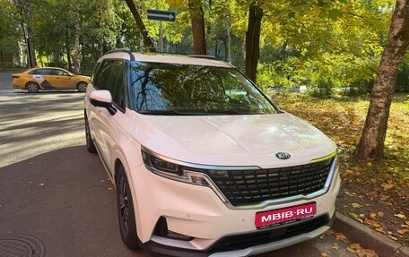 KIA Carnival, 2021 год, 3 600 000 рублей, 1 фотография