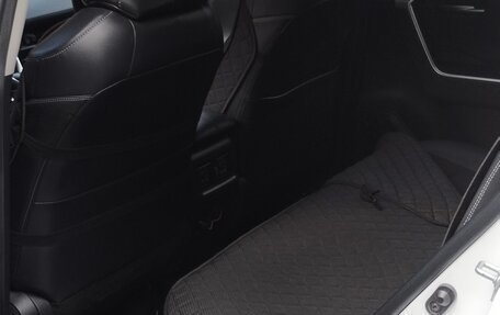 Toyota RAV4, 2020 год, 3 310 000 рублей, 7 фотография