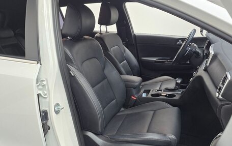 KIA Sportage IV рестайлинг, 2020 год, 2 300 000 рублей, 15 фотография