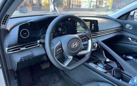 Hyundai Elantra, 2025 год, 1 920 000 рублей, 7 фотография