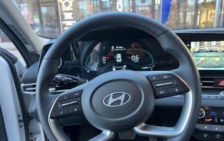 Hyundai Elantra, 2025 год, 1 920 000 рублей, 9 фотография