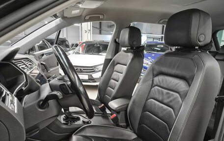 Volkswagen Tiguan II, 2017 год, 2 199 000 рублей, 5 фотография
