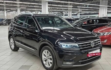 Volkswagen Tiguan II, 2017 год, 2 199 000 рублей, 2 фотография