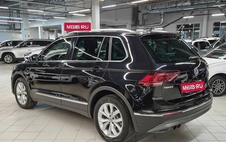 Volkswagen Tiguan II, 2017 год, 2 199 000 рублей, 4 фотография
