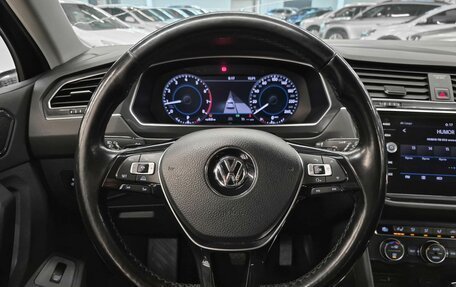 Volkswagen Tiguan II, 2017 год, 2 199 000 рублей, 13 фотография
