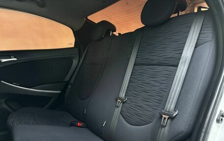 Hyundai Solaris II рестайлинг, 2015 год, 855 000 рублей, 12 фотография