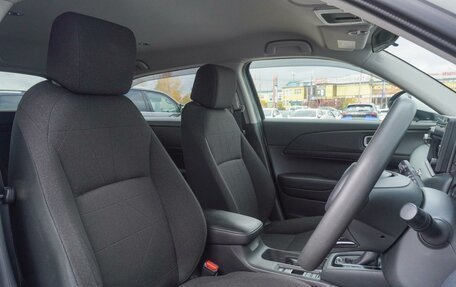 Honda Vezel, 2021 год, 2 120 000 рублей, 14 фотография