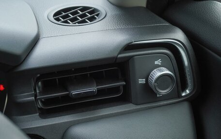 Honda Vezel, 2021 год, 2 120 000 рублей, 25 фотография