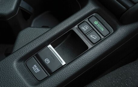 Honda Vezel, 2021 год, 2 120 000 рублей, 19 фотография